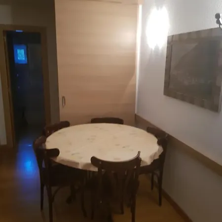 Lägenhet Turistics Pirineu *
